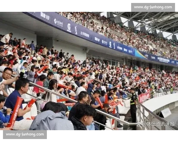 双周连赴苏超现场：幸运抢票的球迷狂欢实录