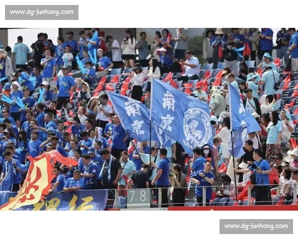 双周连赴苏超现场：幸运抢票的球迷狂欢实录